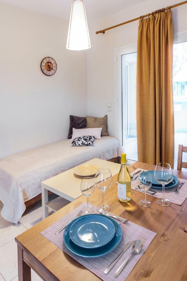 Omega Comfy Apartments Almyrida Almirida Eksteriør billede